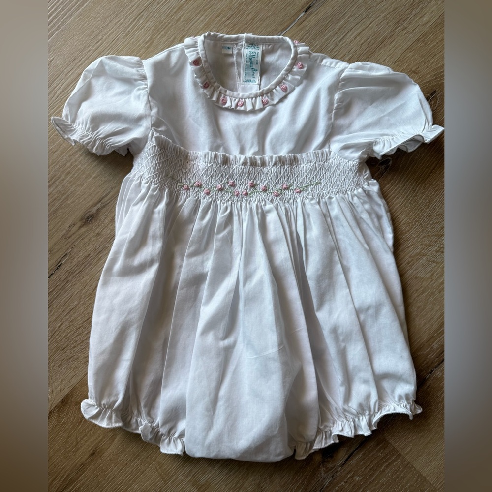 Feltman Brothers White & Rose Smocked Romper Bubble Size 18M Pink Embroidery